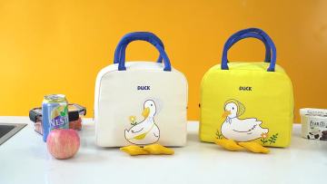 Hot Sale 600D Oxford Cloth Cute Lunch Bag Little Yellow Duck Cooler Bag Insulated Waterproof Lunch Bag1