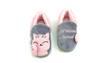 cats slippers front view