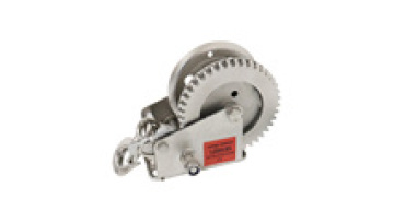High-Quality 2000lbs Manual Hand Winch for Boats and Trailers1