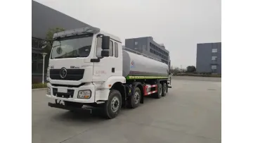 Factory Direct Shacman 6X4 18.76cbm High-Volume Water Sprinkler Truck1