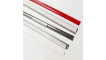 Rubber wiper lip for steel telescopic cover and scraper machine tool1