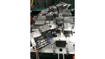 Injection molding sample production mold