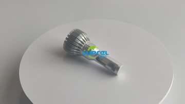 Lighting body heatsinks