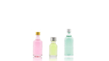 Wholesale Custom 50ml Round Mini Wine Bottle Wedding Favor 50 Ml Liquor Small Whisky Vodka Glass Bottle with Screw Metal Cap1