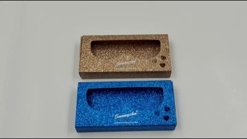 empty eyelash box