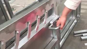 Hot-dip Galvanized Heavy duty used cattle corral gate panel cattle crush with weighing scale1