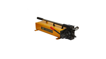 Manual hydraulic pump