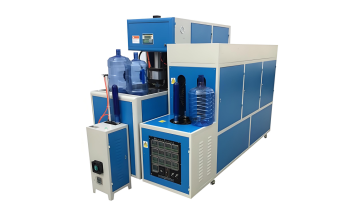 Semi-automatic blow molding machine (4)