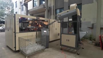PET Bottle blow molding machine
