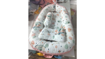 Baby bionic bed pillow throw pillow 3 in 1