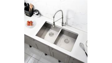 Amazon Hot Sale Ledged 33-inch Low-Divide Undermount Sinks Double Bowl 16 Gauge Stainless Steel Kitchen Sinks1