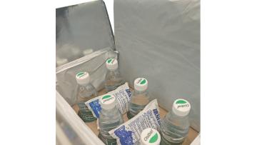 Insulated beverage transport box