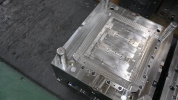 Injection molding service plastic injection mold high quality 24 bit surface cover of distribution box mould1