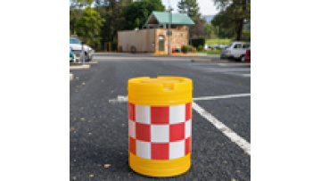 Anti-Collision Reflective Traffic Protection Plastic Barrel Injection Molded Road Exit Water Pier Isolation Blow Molding1