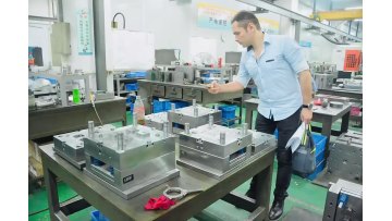 OEM ODM Professional Factory Manufacturer Custom Plastic Medical ABS/PA/PP/PC Parts Injection Molding1