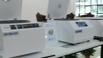 BIOBASE hot sale China Table Top Low Speed Centrifuge BKC-TL4MII with program memory function for Lab and Medical Use1