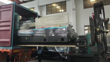 658T injection machine mold