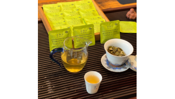 Yunnan Jasmine Raw Green Tea, 8g Small Square Compressed Pieces