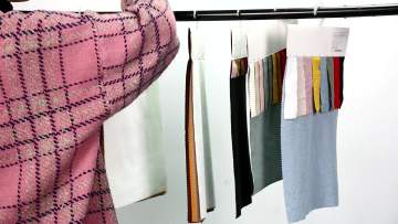 Hot sale in spring autumn women clothes twill moss crepe scuba knitted fabric1