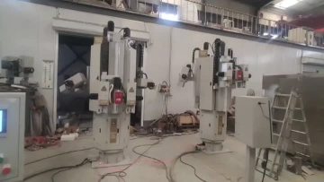Automated six-arm robotic manipulator