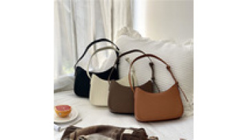 REWIN Zipper Closure Mini Clutch Purse1