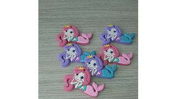 silicone mermaid teething toy.mp4