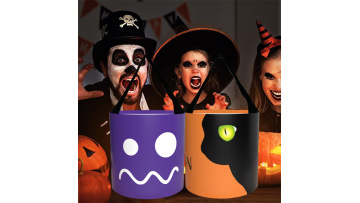 Glowing Halloween Candy Bag