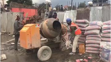 Mini concrete mixer