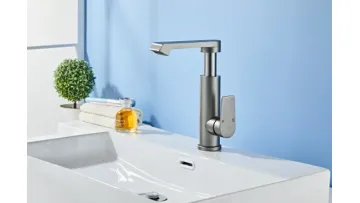 6272 Gray 304 Stainless Steel Single Handle 360 Degree Swivel Kitchen Faucet1