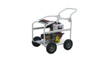 2900psi Diesel engine cleaning high pressure washer1