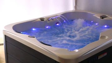 9805 4 Person Outdoor Hot Tub