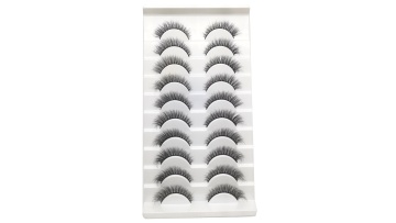 natural wispy lashes