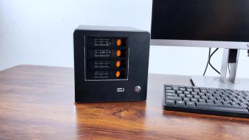 X108 4-Bay Host Interface NAS