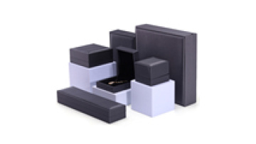 Factory wholesale custom luxury velvet jewelry packaging box thick sponge necklace ring box silver PU leather jewelry box1