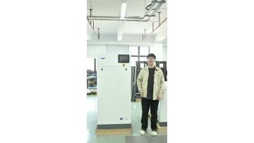 Oil free scroll air compressor