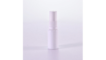 Opal White Glass Bottle With Mist Sprayer
