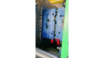 Plastic mold