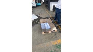 Automatic cleaning machine for titanium plate
