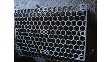 Cast Trays for Heat Treatment