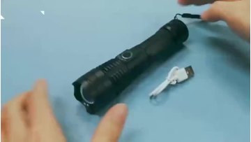 Most Powerful Outdoor Hunting Rechargeable Zoom XHP50 LED Tactical Flashlight Power Display With 26650 Battery1