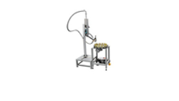 Automatic beverage liquid nitrogen filling machine for pop can and PET bottle drinks1