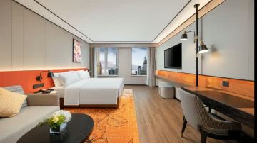Hilton hotel bedroom case 6