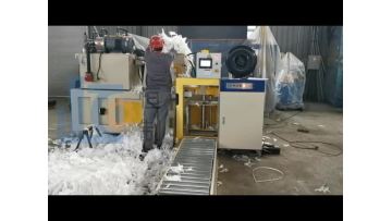 Small horizontal full-automatic plastic/paper compress