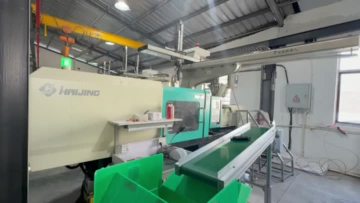 138Ton injection molding machine