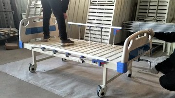 Factory Price ICU Patient Furniture Medical 3 Functions Electric Hospital Bed for Clinic1