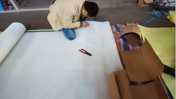 Video of disassembling and reassembling mesh belts