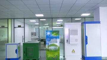 Outdoor Telecom Cabinet wit Air conditioner 