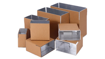 Comparison between thermal insulation carton and foam box