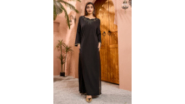 Elegant Vintage Black Abaya Dress for Women Exclusive Modest Islamic Party Gown with Rhinestones for Winter Eid Celebration1