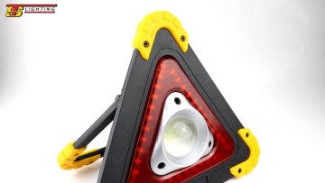 20W Portable Outdoor Waterproof Triangle Emergency Lights For Car Repairing and Roadside Assistance1